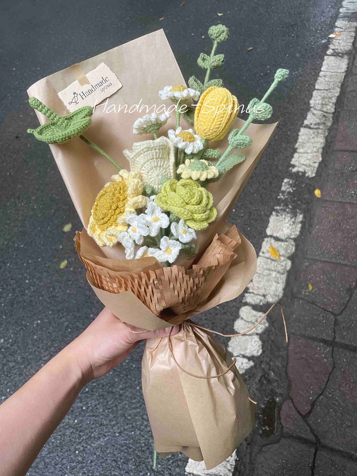 Warm Yellow Sunflower Crochet Knit Bouquet product image (2)