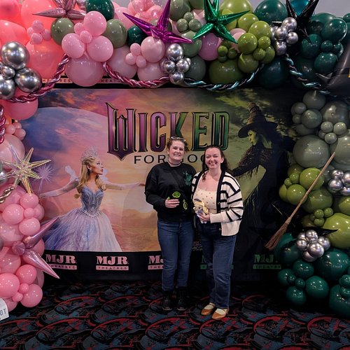 Happy is what happens when all your dreams come true 💚🩷 bawled my eyes out to Wicked For Good today.