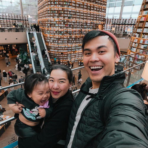 📣 NEW VLOG! We’re super excited to bring our adventures to a brand NEW COUNTRY! ✈️ South Korea is a destination that we thoug...