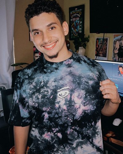 Hey! 
If you haven’t yet, check out my merch site 👉 shopvi3ion.com

All designed with you in mind. 🙌
Your support keeps the v...