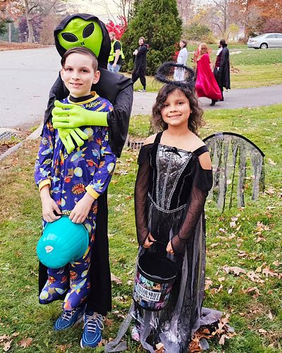 Happy Halloween!! Had a blast trick-or-treatung with these cuties! 😍

#Halloween #trickortreat #family #familyfun ##familystr...