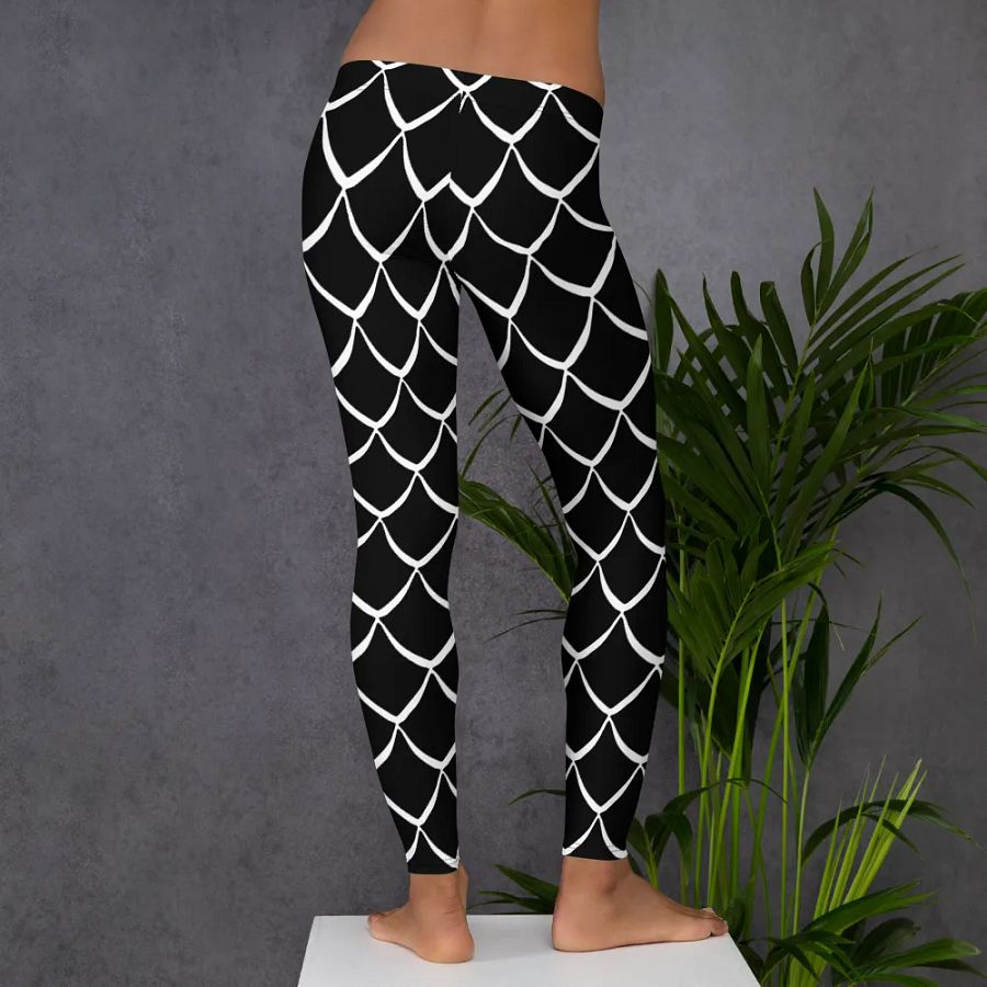 Snake Print Leggings – Bold, Stylish & Comfortably Versatile product image (6)
