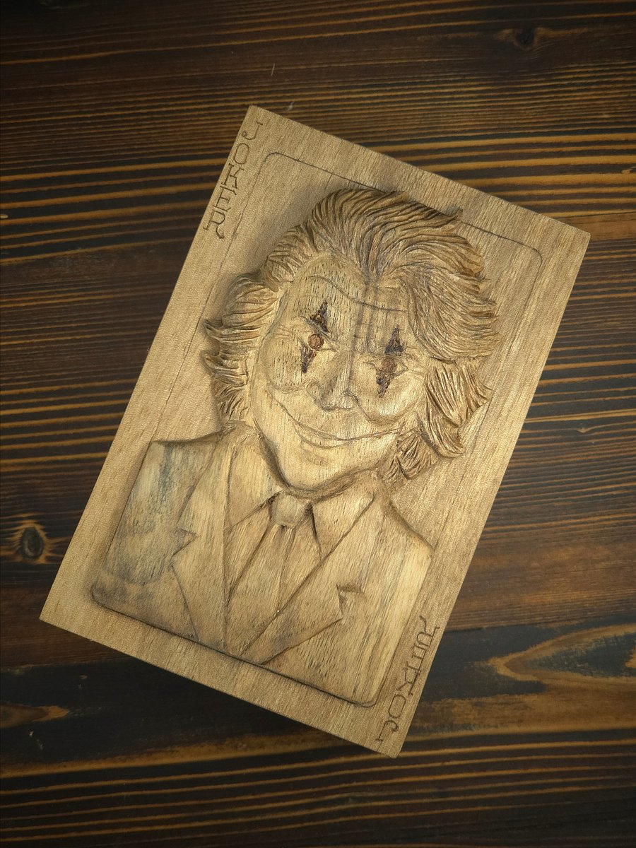 Wooden Playing Cards Box with Joker on It product image (4)