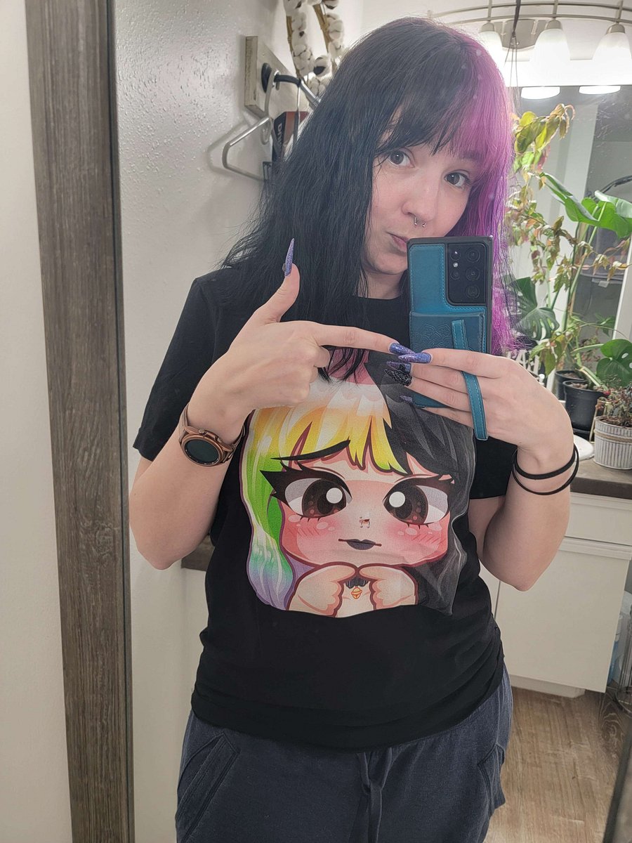 shy tee product image (1)
