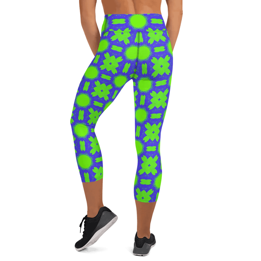 Square Spectrum Capri Leggings product image (6)