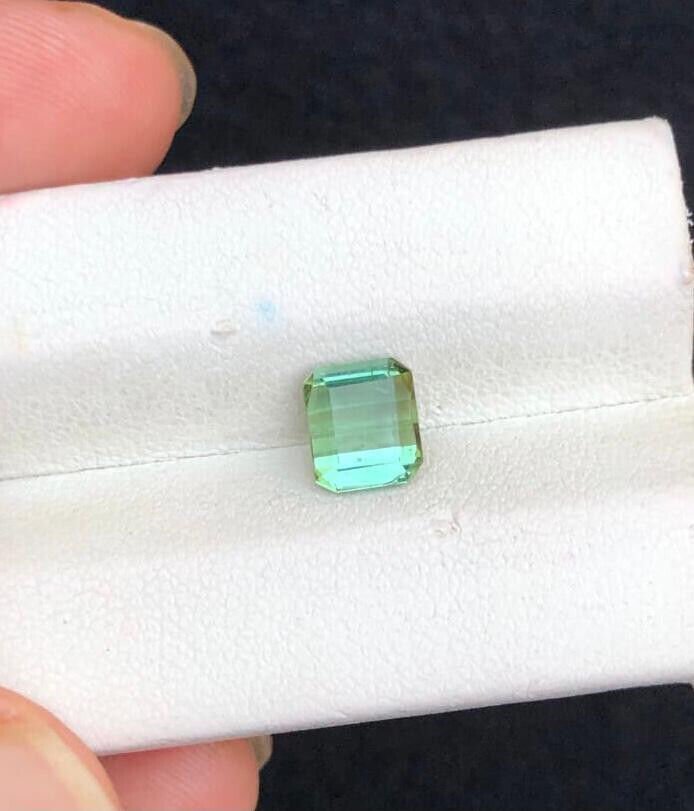TOURMALINE APPLE GREEN COLOR STONE FOR MEN'S RING FATHER'S DAY GIFT, 1.60 CARAT product image (3)
