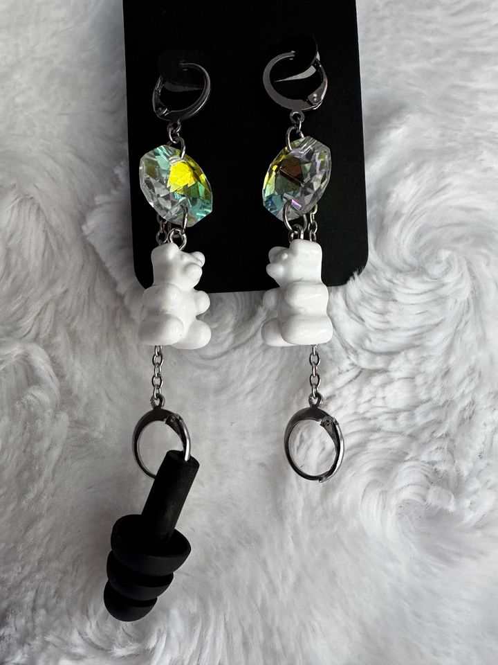 Bling Bears white Bass Busterz earplug earrings product image (1)