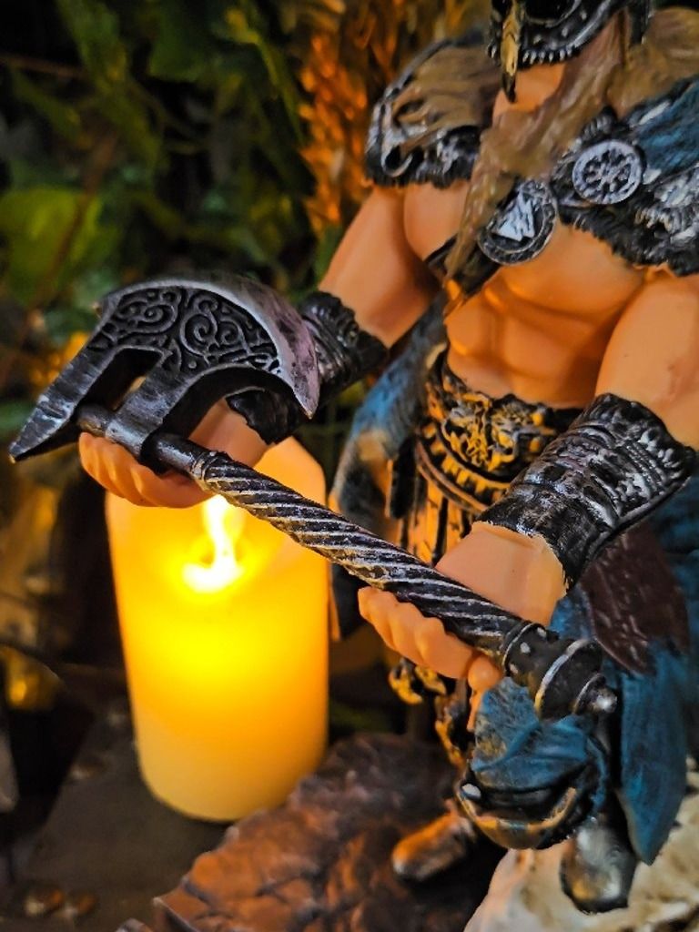 The Armored Kingdom Norse Valor Warrior W/ Dragon Skull Stand Holder product image (3)