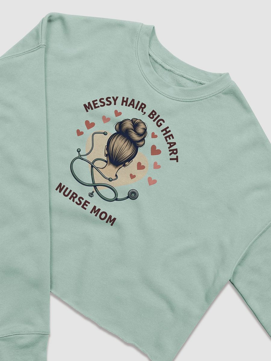 Nurse Mom Big Heart Crop Sweatshirt product image (5)