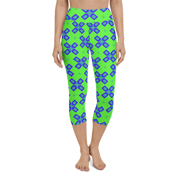 Geometric Groove Capri Leggings product image (1)