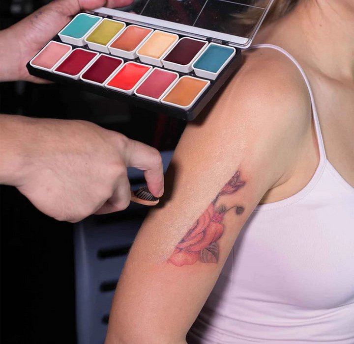 Narrative Cosmetics - Complexion Alcohol Activated Palette product image (2)