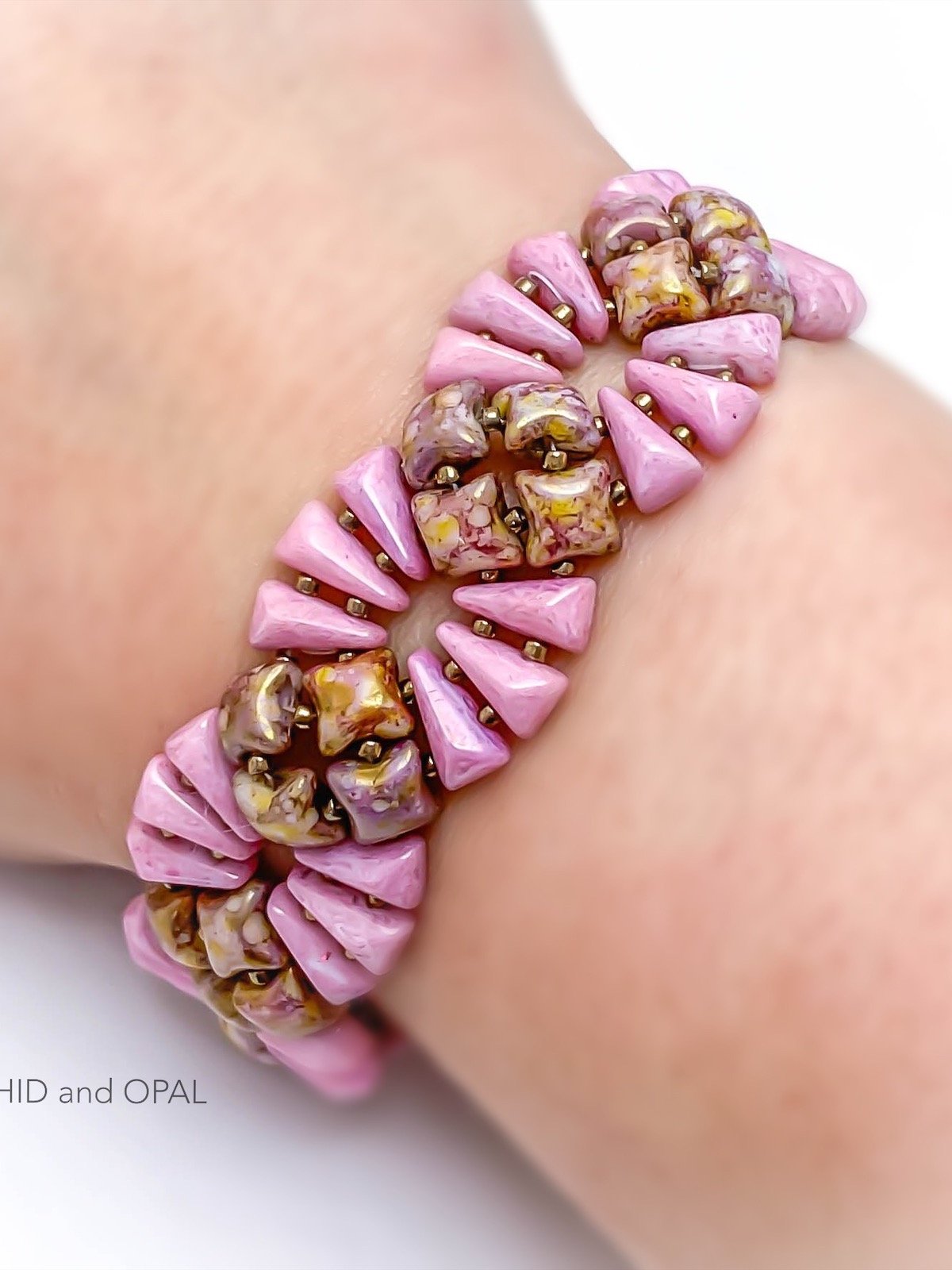 Deco Vexolo WibeDuo Beaded Bracelet - Pink product image (1)