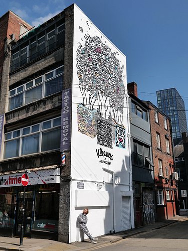 Big doodle in Manchester for my collaboration with @kleenex , the special edition boxes are in many supermarkets in the UK no...