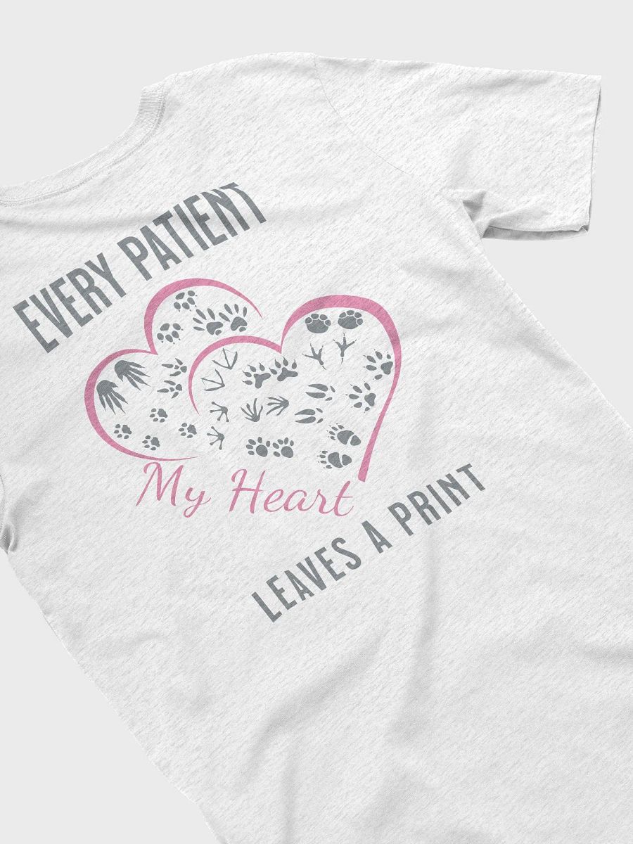 Pink Heart with Prints - Every Patient Leaves a Print, Wildlife Lover Gift, Cute Animal Paw Print T-shirt product image (5)