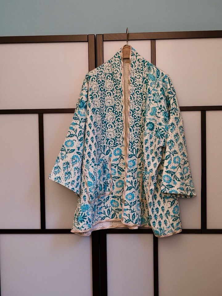 Artisanal Collection - Handmade Kimono Jacket with with Blue Suzani Embroderies product image (2)