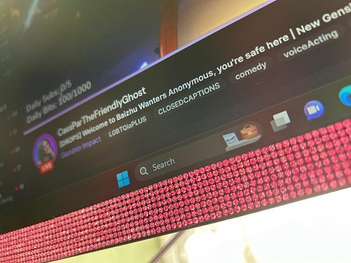 Upgrading my #monitors from #pinkglitter #washitape to #pink #rhinestones #tape today while lurking in @cassparthefriendlygho...