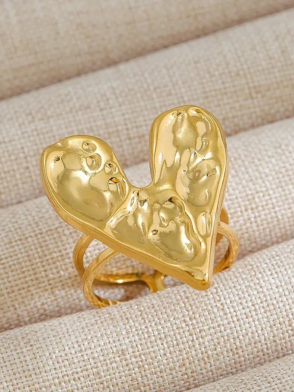 Charlotte Ring product image (1)