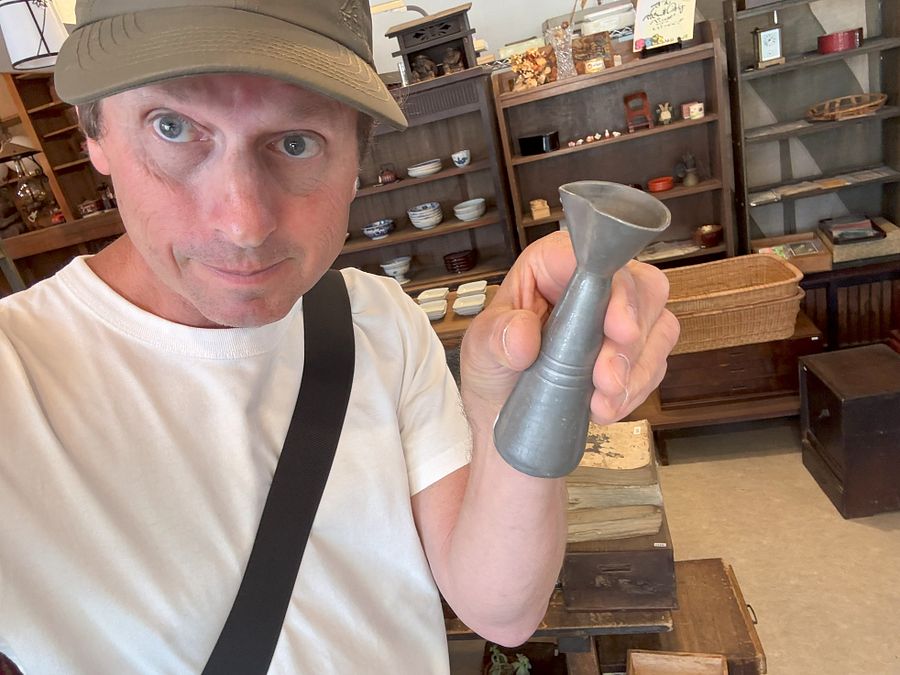 🎎 Mid-Showa Aluminum Tokkuri – Small Sake Flask – Japan Antique Roadshow product image (7)