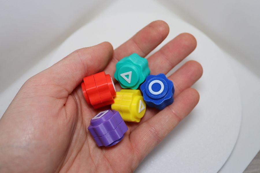 Squid Game Gonggi product image (2)