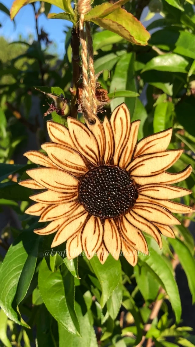 Sunflower Hanger/Ornament product image (4)
