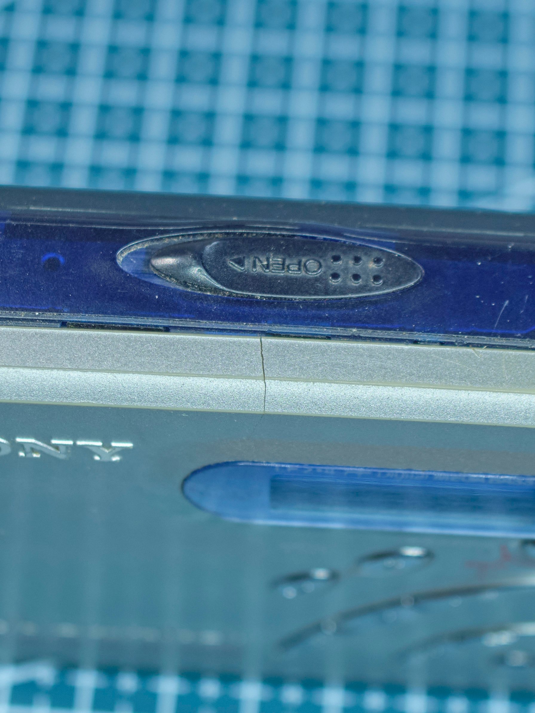 Sony MZ-R500 MiniDisc Player product image (7)