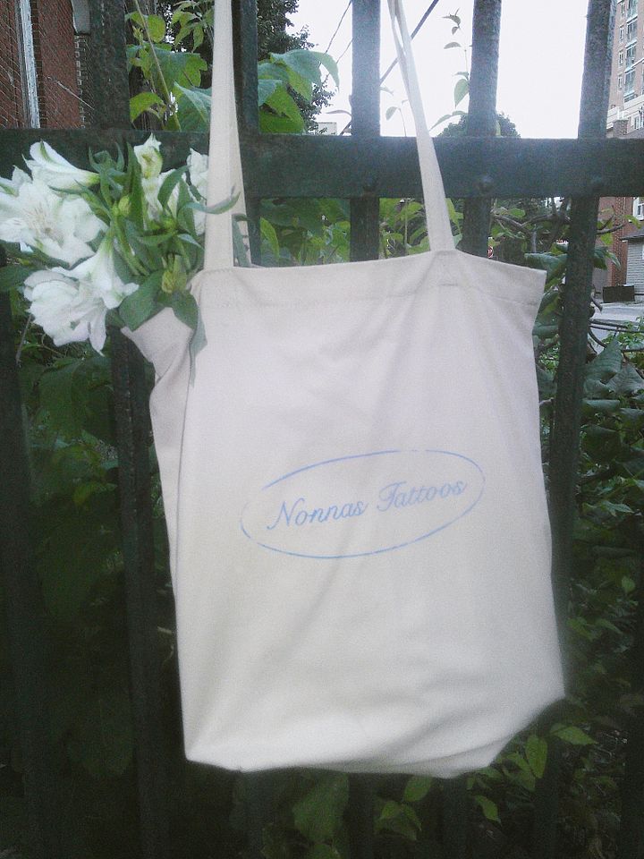 nonnas tote product image (2)