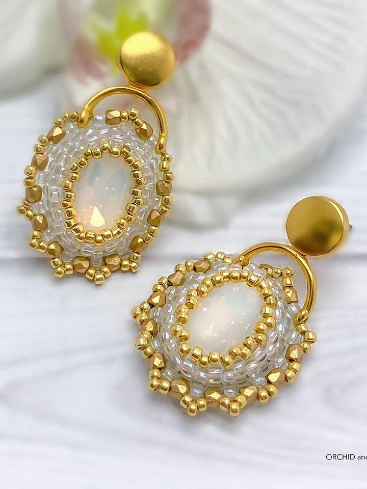 Beading Pattern – Golden Hour 14mm Crystal Oval Earrings product image (1)
