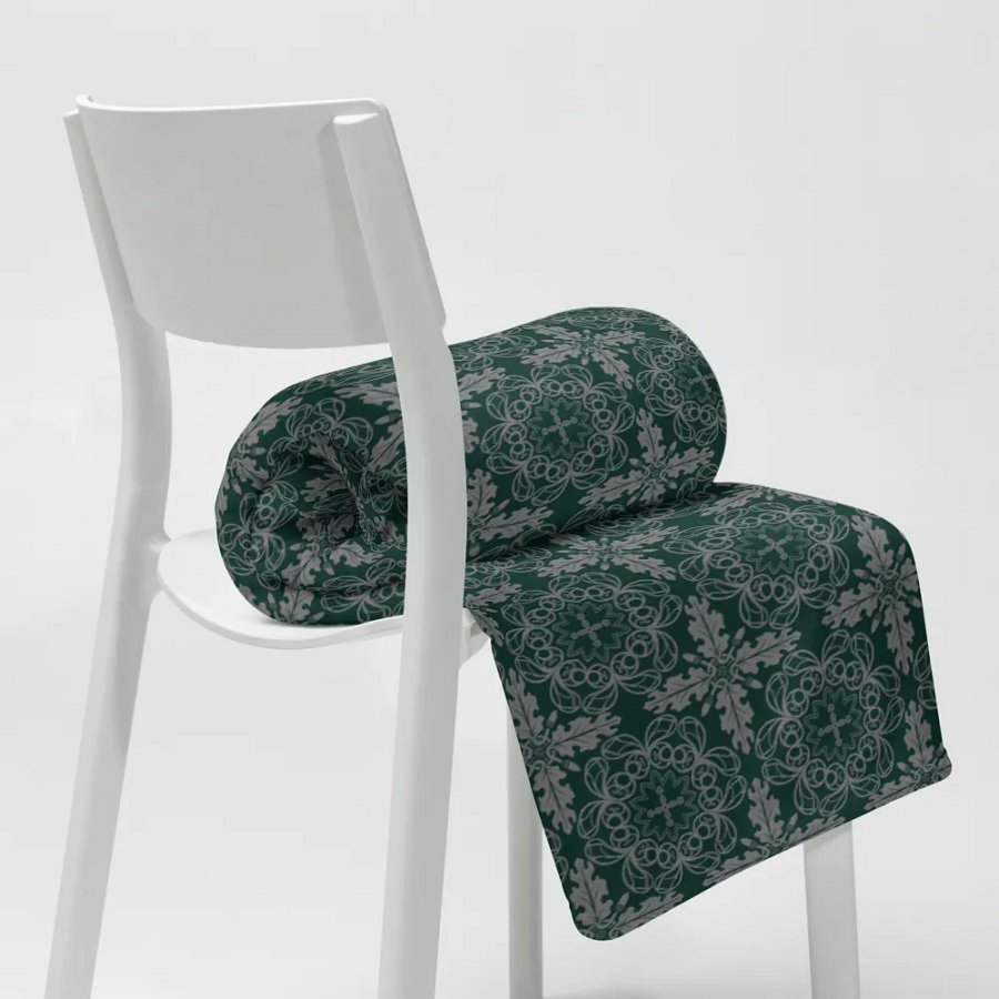 Oak Leaf Damask Throw Blanket product image (20)