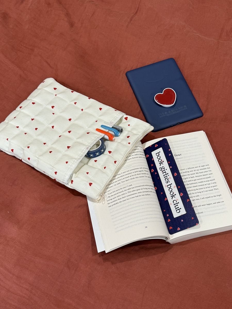 Waffle Heart Booksleeve & Bookmark product image (1)