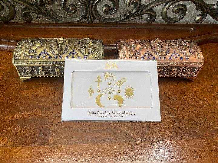 Nebu Royalty Adornment product image (2)
