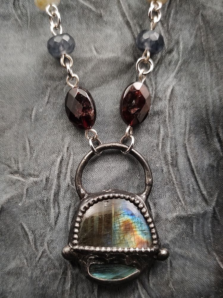 Sorcery Talisman - Split Spectrum product image (1)