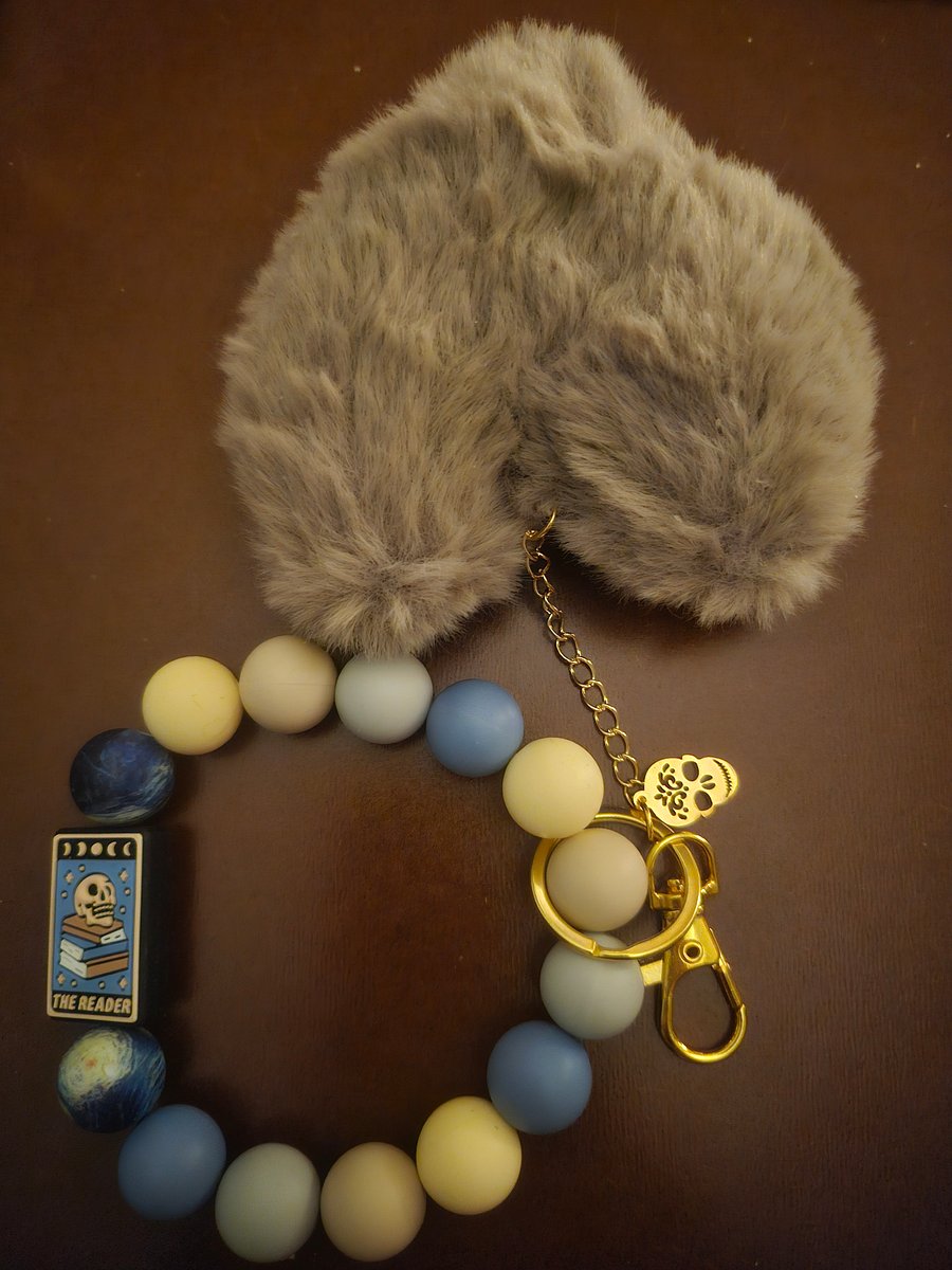 Handmade Silicone Bead Keychain Wristlet product image (1)