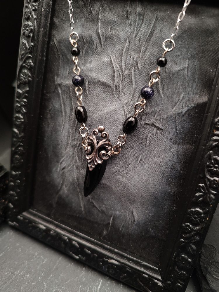 Wrapped Talisman - Noir Fancy Spike product image (3)