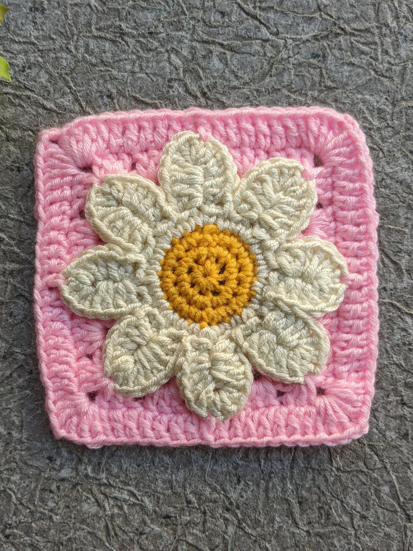 Crochet 3-D Daisy Flower Granny Square Pattern product image (2)
