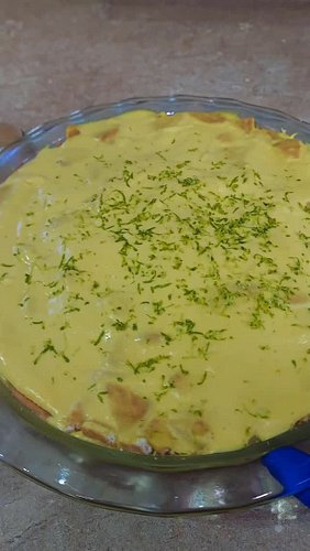 Carlota de Mango: El Postre Refrescante Listo para Disfrutar

Ingredientes:
 * 3 Mangos
 * 4 oz de Queso Crema
 * 1 cdta de V...