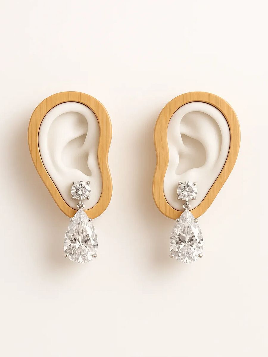 The Evelyne Earrings product image (4)
