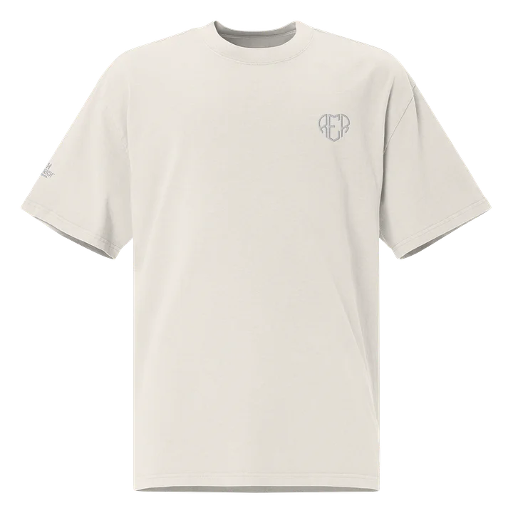 Heartfelt Oversized Logo Tee product image (7)