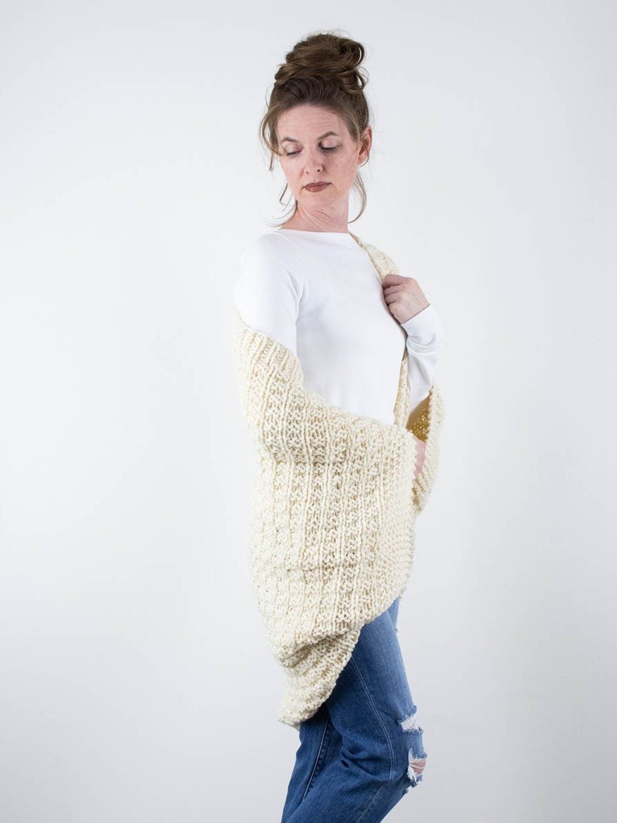 Fun & Squishy Shrug Knitting Pattern - Foxfire product image (5)