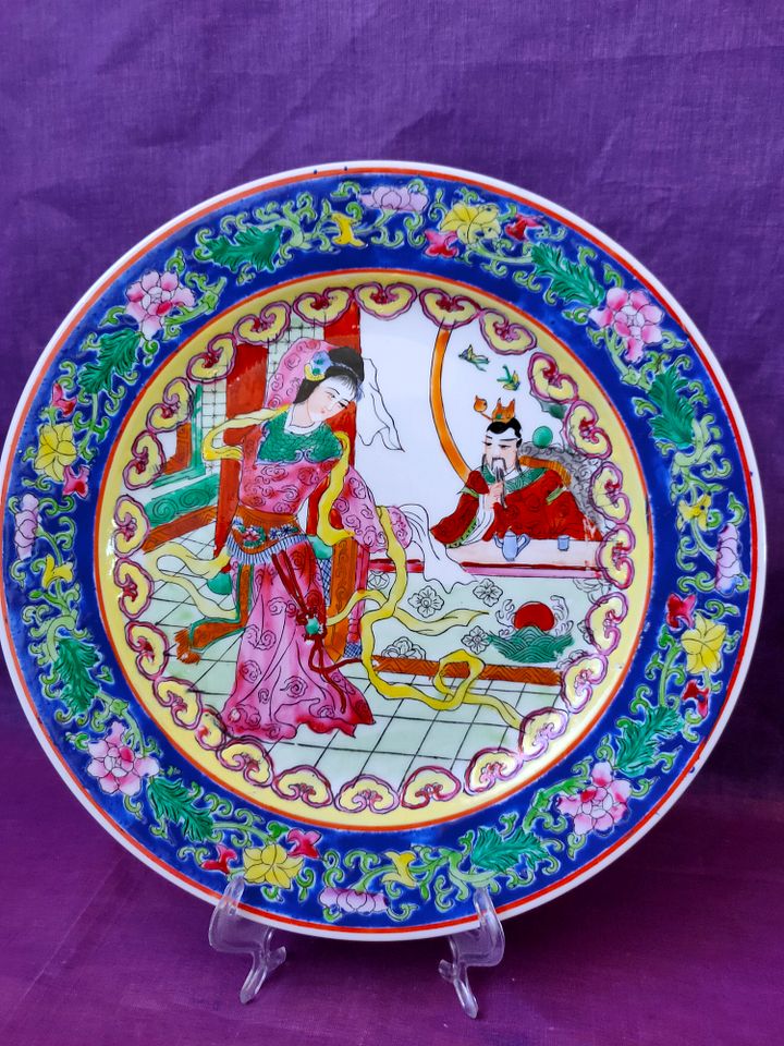 Prato com arte asiática, teatro tradicional, sol nascente, item único, flores, decoração product image (1)