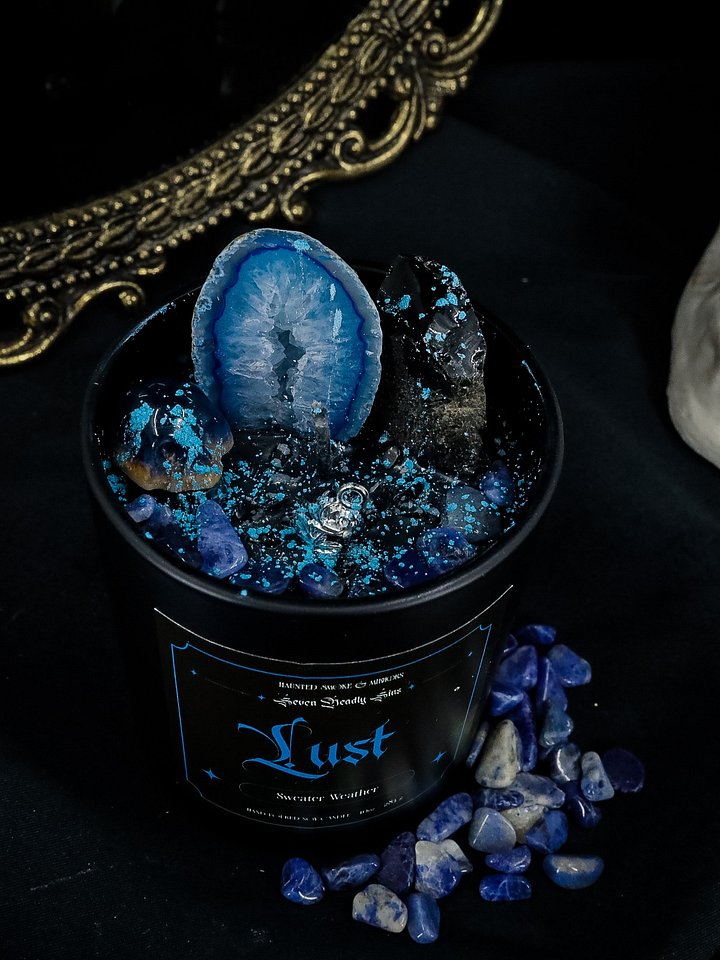 Lust - Seven Deadly Sins Candle product image (2)