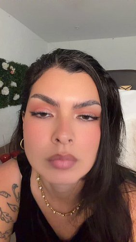 🤍 live tomorrow morning @9am CET! 🤍

Playing a new game and getting all dolled up for it! 💋 

Come hang with me 🤍 
💜 twitch/s...