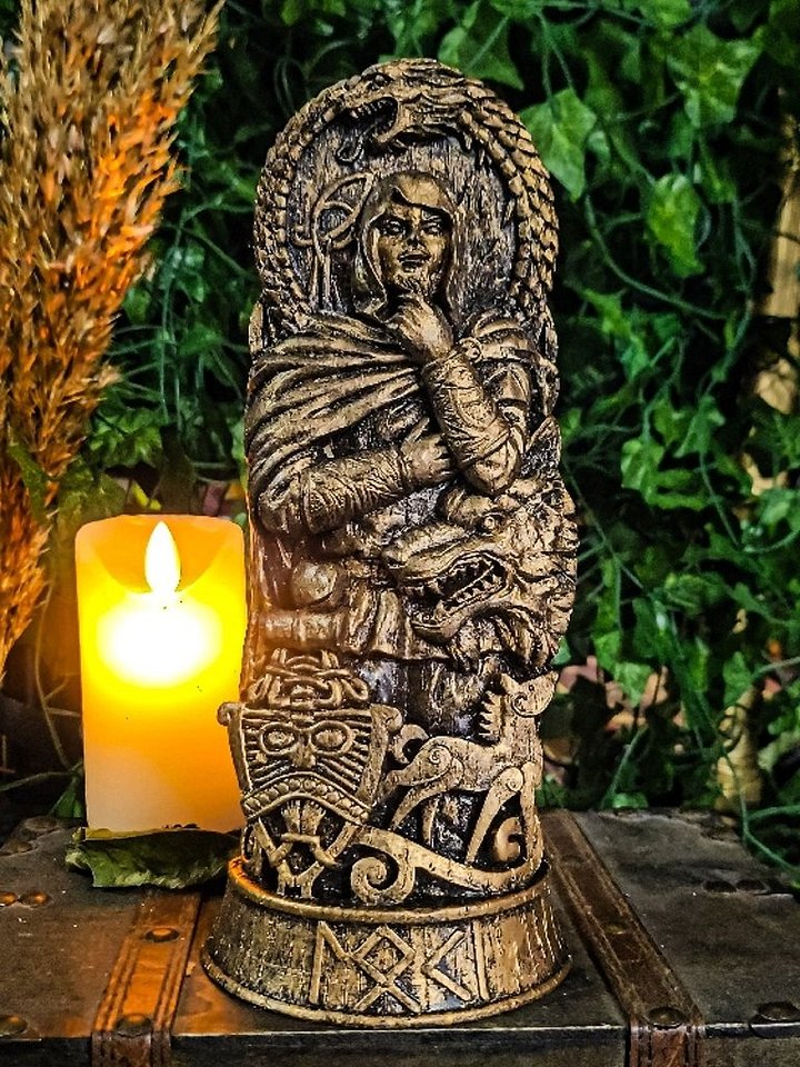 The Armored Kingdom Loki's Mischief Carved Deceiver Statue product image (1)