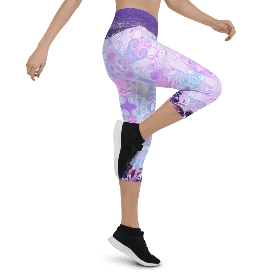 Symmetrical Splendor Capri Leggings product image (4)