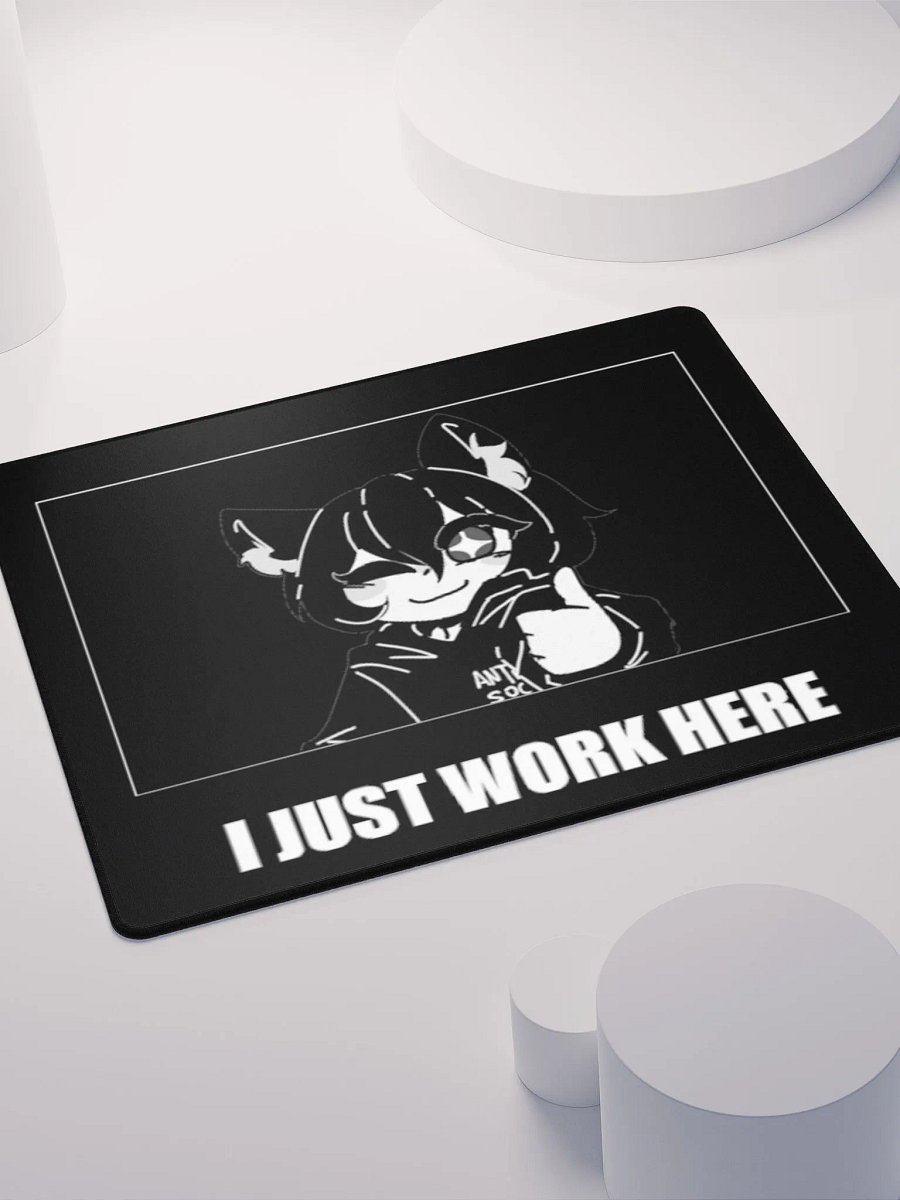 MØRI I JUST WORK HERE GAMING MOUSE PAD product image (4)