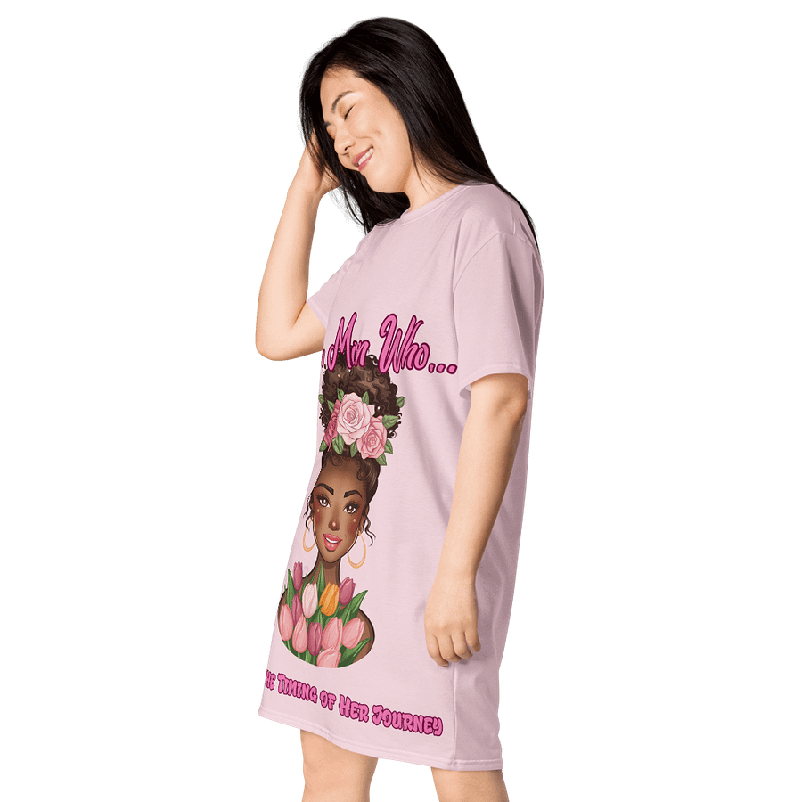 Just a Mom Who Graphic T-Shirt Dress – Floral Afro Mom Art – Mother's Day Gift – Oversized All-Over Print Dress (2XS–6XL) product image (4)
