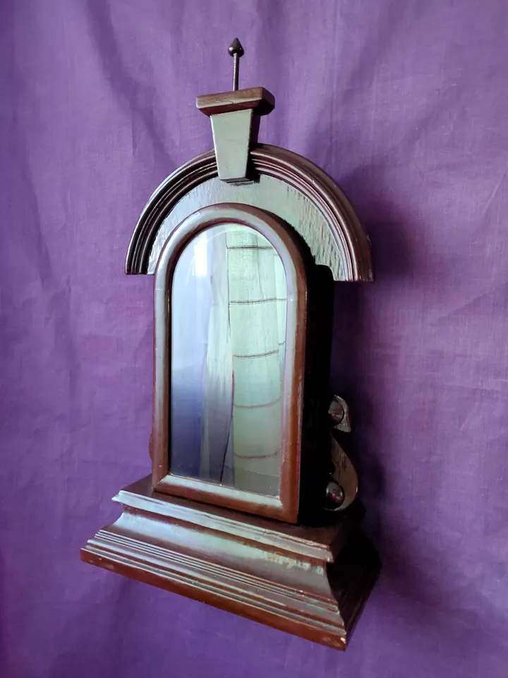 Pequeno altar religioso em madeira, oratório século XIX, vintage restaurado product image (1)