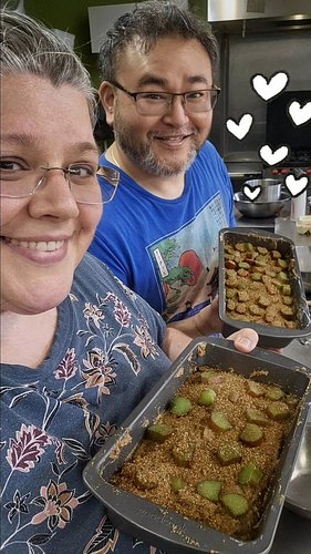 Our 5th date after almost four years of marriage. 💪🏽 #datenight❤️ #bakingbread #cookingclass