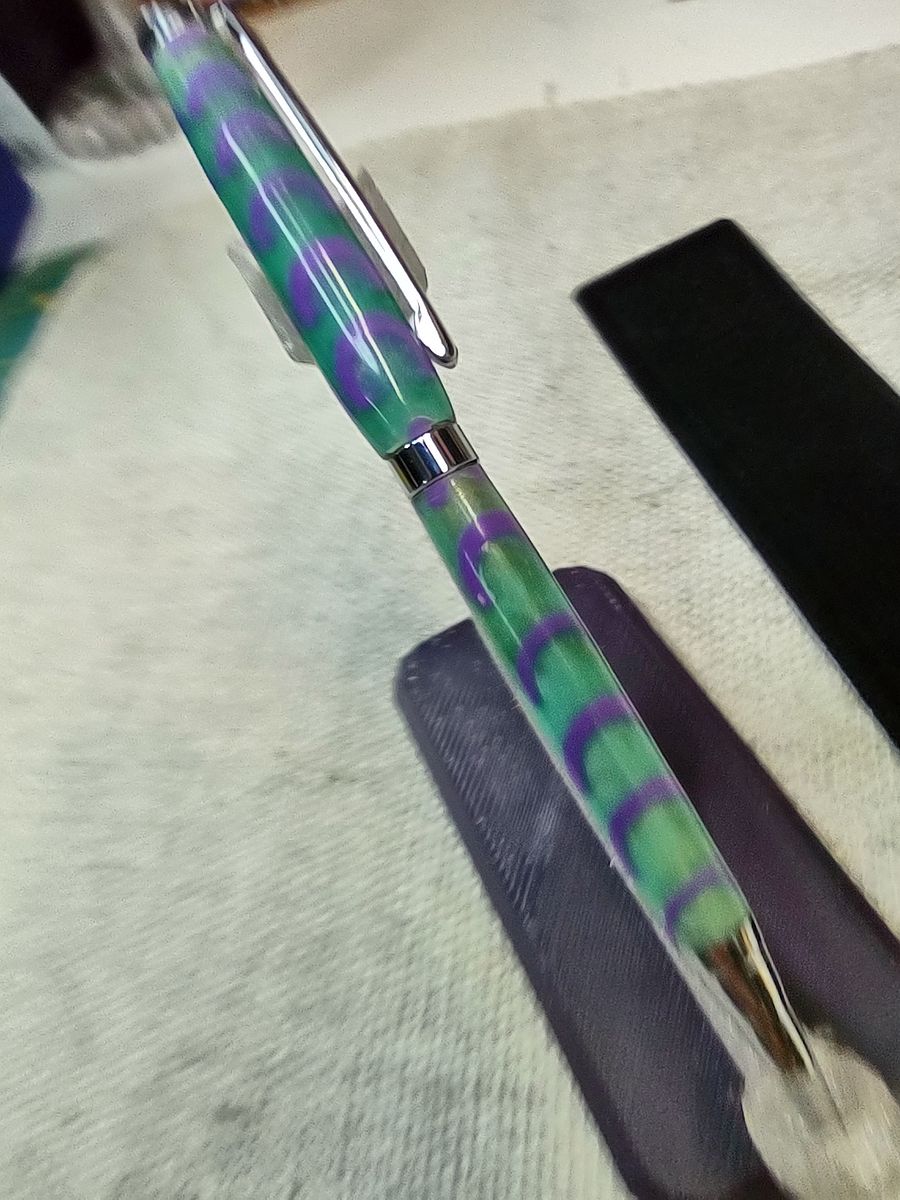 Scratch & Dent – Winged Hybrid Resin & 3D-Printed Pen (Duo Blue-Green & Duo Green-Yellow) - RB-SLA3D4-SD product image (4)