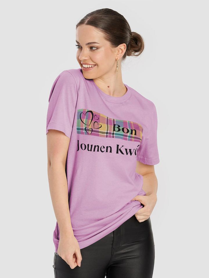 Bon Jounen Kwéyòl Heart T-Shirt product image (92)