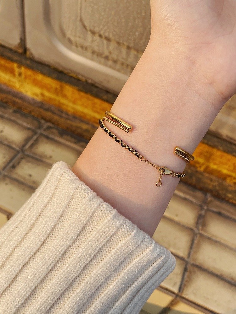 Gold Twist Double Layer Bracelet | 18K Gold Plated product image (8)